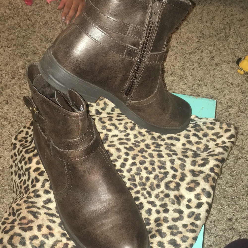 Yu Clayton ankle boots